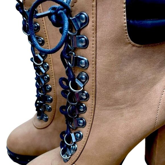 Pazzle Footwear l Silver-Studded, Suede Tan Combat Boots Size 6 l NWOT - Picture 5 of 9